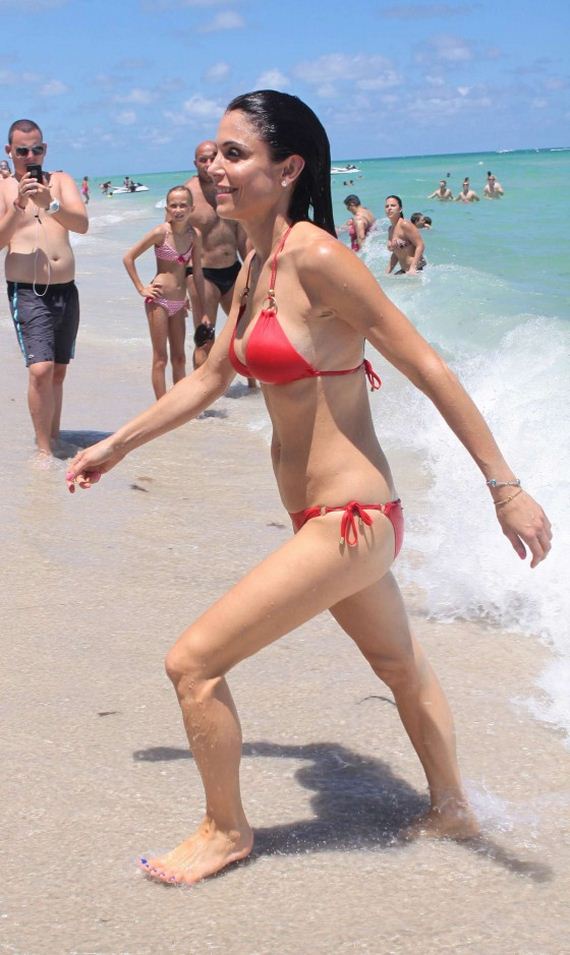 Bethenny-Frankel-bikini-photos -2013-Miami
